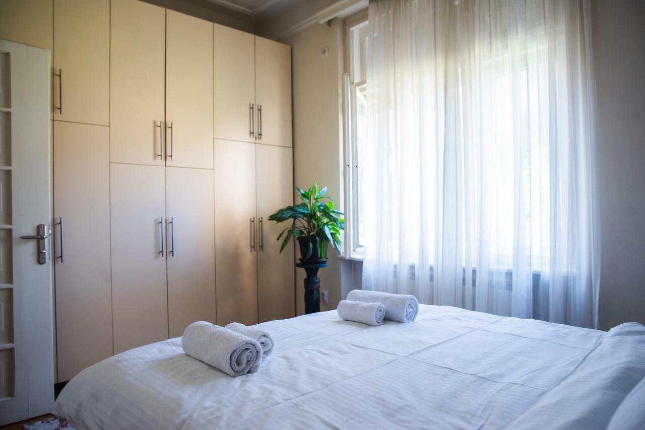 Crown Apartment With Garden View Belgrade Extérieur photo