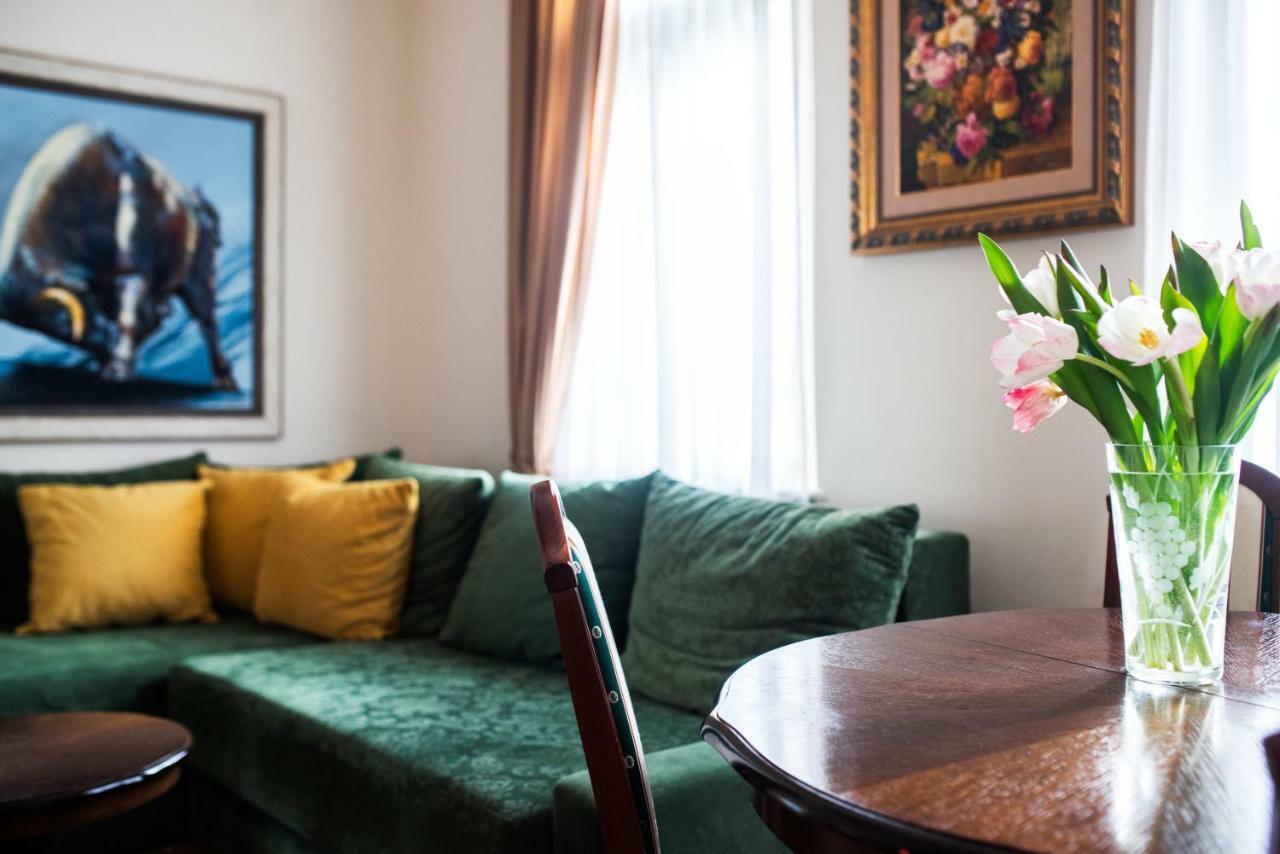 Crown Apartment With Garden View Belgrade Extérieur photo